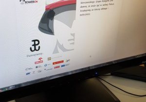 Kartka elektroniczna na ekranie komputera