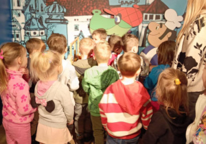 Dzieci na planie Baltazara Gąbki