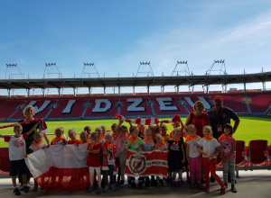 Przedszkolaki na Stadionie Widzewa Łódź