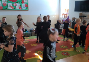 Jabłuszka podczas tańca