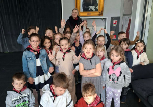 Zdjęcie grupowe Jabłuszek z Ciocią Agnieszką